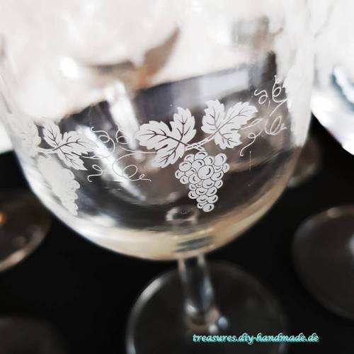 Vintage kleine Weingläser mit Weinreben und Blättern ca. 1960, 0,1l,