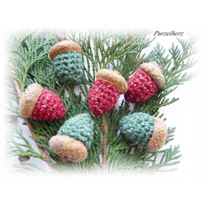 Gehäkelte Eicheln in 2 Farben zur Wahl als Gastgeschenk,Tischdeko,Streudeko,Weihnachten,dunkelrot,tannengrün,silber