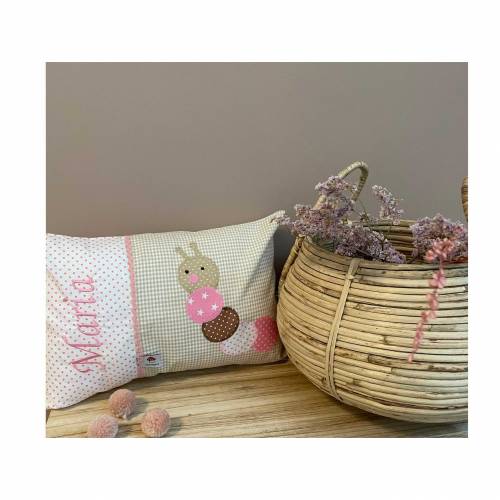 Glückspilz Namenskissen / Babykissen mit Namen und Raupe personalisiert,  Geschenk zu Geburt, Taufe, Geburtstag