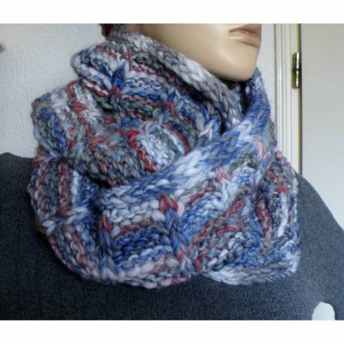 Loop - Schal - Handgestrickt / super weich und kuschlig
