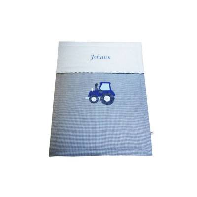 Glückspilz Babydecke mit Namen und Traktor, viele Farben