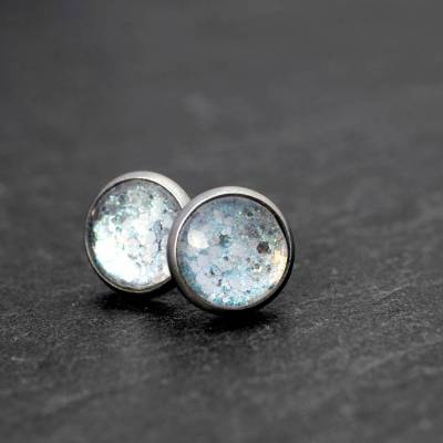 Ohrstecker Silber mit Glitter aus Edelstahl . Dezente Ohrringe mit Glitzer für den Winter . Geschenk Freundin