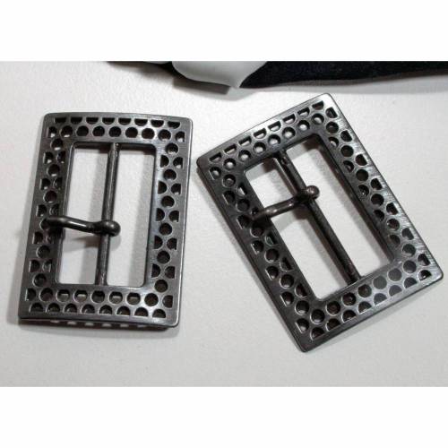 2 Gürtelschnallen 30mm silberfarben dunkelgrau, Lochmuster, Gürtelschließen, Schnallen, Trödel Dings da