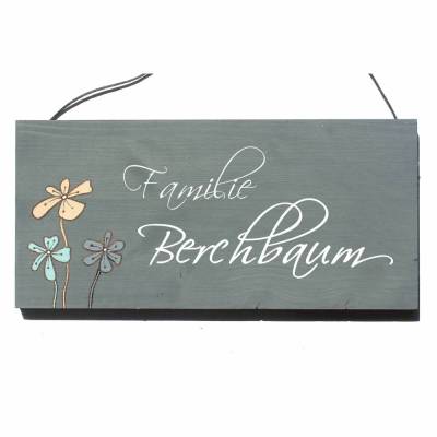 Türschild für Familien mit Blumenmotiv handgemalt und Name personalisiert, Schild aus Holz, wetterfestes Haustürschild, Familienschild für das Zuhause, einzigartiges Geschenk