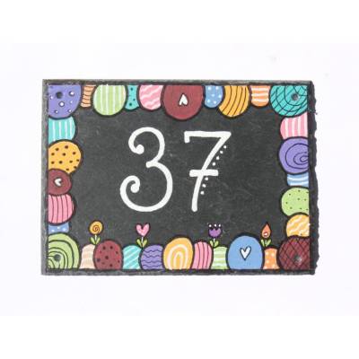 Hausnummer Schiefer personalisiert – Handgemachtes Designer-Hausnummernschild wetterfest & exklusiv