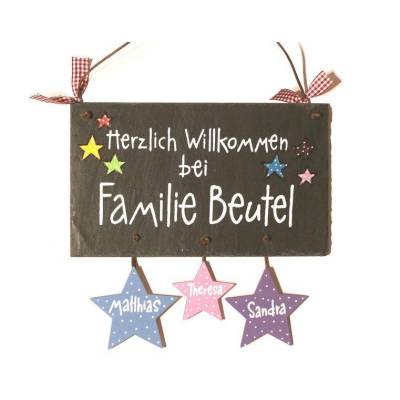 Personalisierbares Schiefertürschild Familie mit Sternanhängern – Handgemachtes Haustürschild aus Naturschiefer