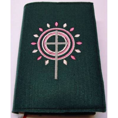 Gotteslobhülle Einband handgefertigt Filz 3mm petrol Kreuz Kreise Strahlen rosa personalisierbar Name und Datum bestickt