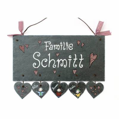 Personalisiertes Schiefertürschild mit Herzanhänger – Handgemachte Geschenkidee für Frauen & Männer