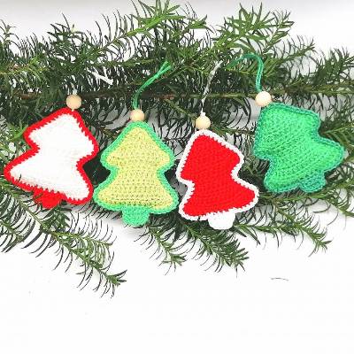 Tannenbaumanhänger, Christbaumschmuck, gehäkelt 100 % Baumwolle / als Dekoration zu Weihnachten, Türschmuck, Adventschmu
