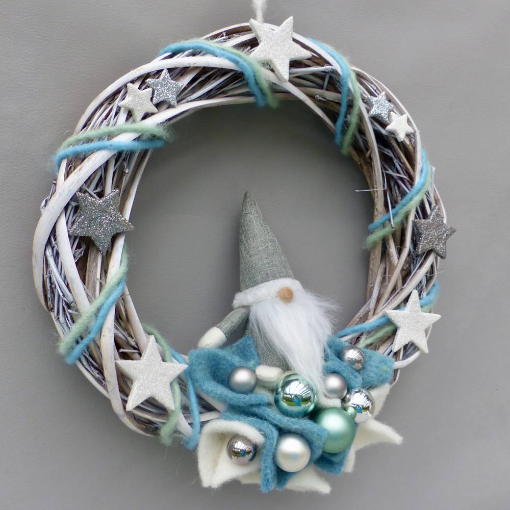 Türkranz aus Weide, Winterkranz, Deko-Kranz für den Winter, Adventskranz mit Wichtel Bild 5