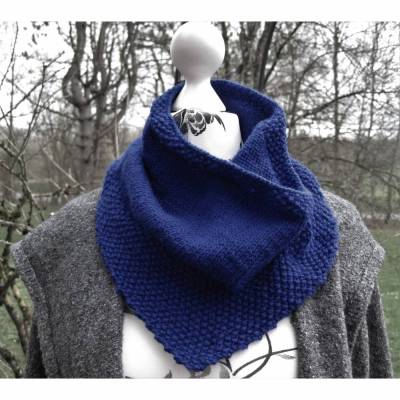 Handgestrickter Kragenschal royalblau – Schalkragen Unikat & warm