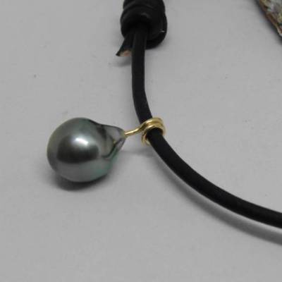 Tahitiperle 14 mm, natürlich gewachsen, Lederband mit Schiebeknoten