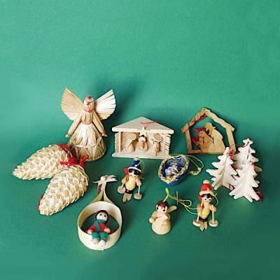 Naturfarbener Vintage Baumschmuck, verschiedene Materialien