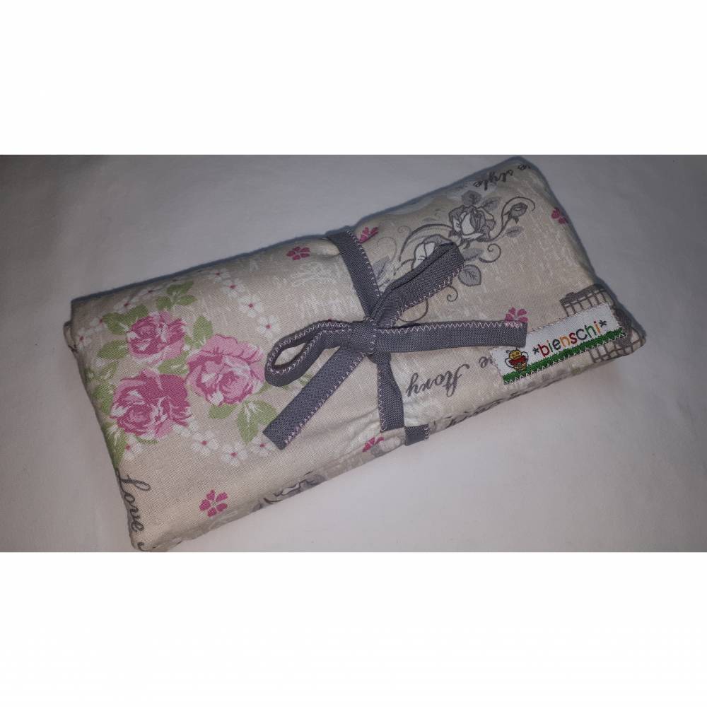 Kleine Schmuckrolle zum Valentinstag, Schmucketui, Schmucktasche, Schmuckaufbewahrung Bild 1