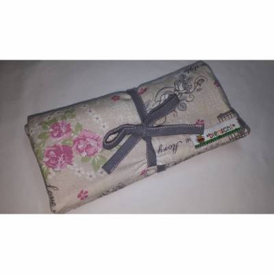 Kleine Schmuckrolle zum Valentinstag, Schmucketui, Schmucktasche, Schmuckaufbewahrung