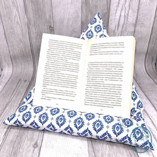 Lesekissen // Tabletkissen // Buchstütze // Geschenkidee // Produkt der Provence