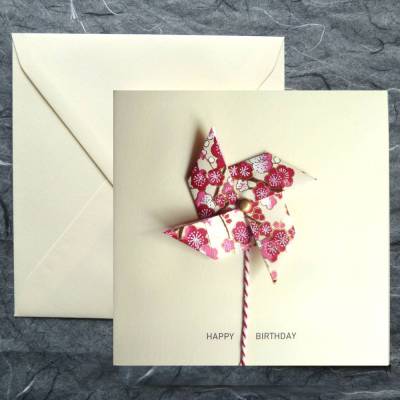 Minimalistische Glückwunschkarte mit Origami Windrädchen