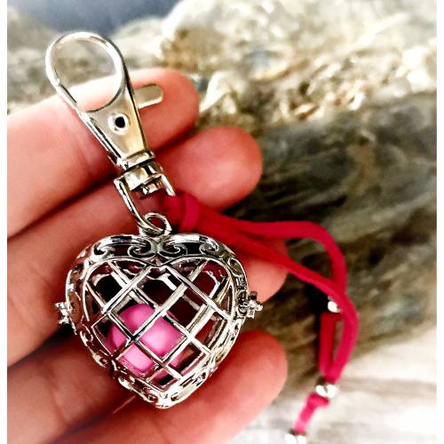 Anhänger mit Klangkugel,Herz,  Klangkugel, Taschenbaumler,Schlüsselanhänger