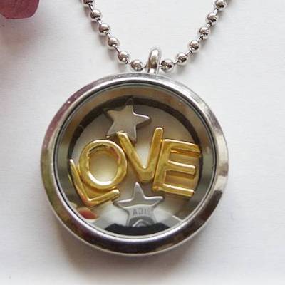 Kette mit Medaillon, Schriftzug LOVE u. Sterne - Glas,verspielt,unisex,bicolor,silber- goldfarben