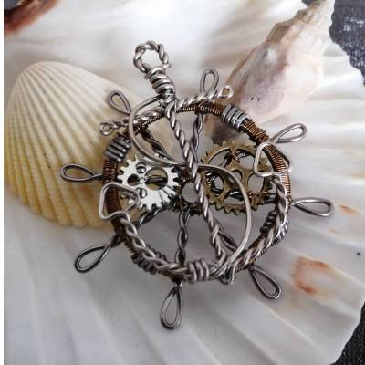 Steuerrad Anhänger mit Anker - Maritimer Anhänger im Steampunk Look mit Zahnräder oder als Brosche 
