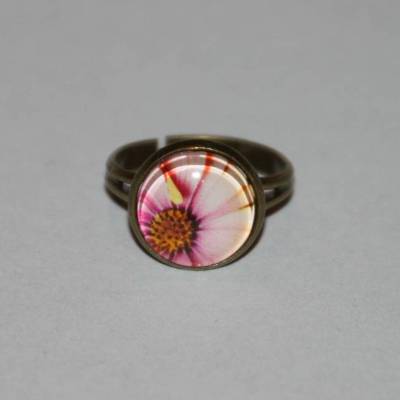 1 bronzefarbener Ring   Blume