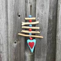 Treibholz  Girlande Windspiel Schmuckkeramik Rot blau, Herz