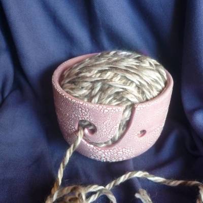 Garnschale,Wollschale,Stricken,Handarbeit,Keramik