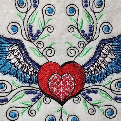 *  Herz, Flügel mit Blumen  *  2 Größen 13 x 15 und  18 x 20