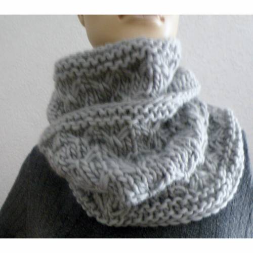 Loop - Schal - Handgestrickt / super weich und kuschlig