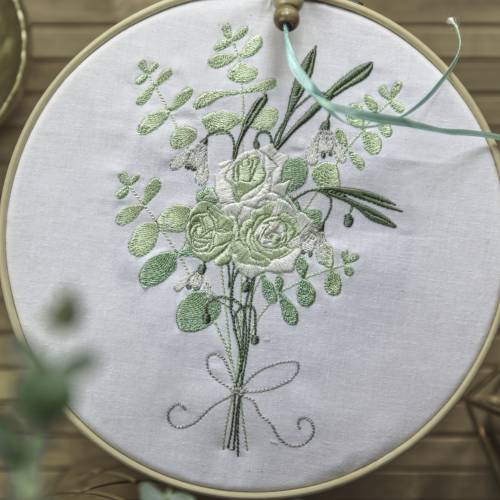 Stickdatei Eukalyptusstrauß mit Rosen