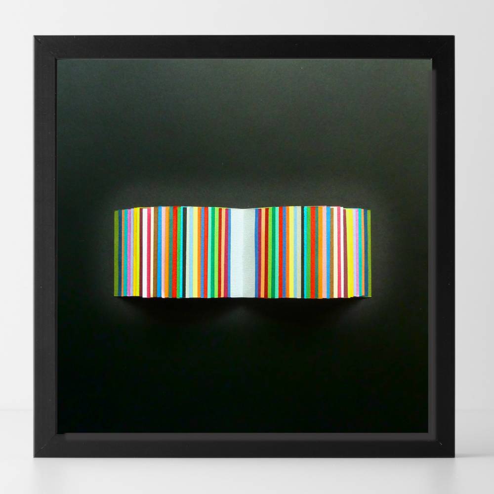 Bunte Streifen auf schwarz // 3D-Wandbild im Objektrahmen Bild 2