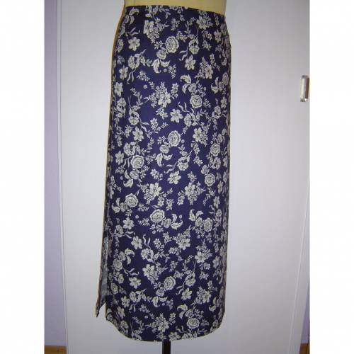 Langer Damenrock  Gr. 40-42