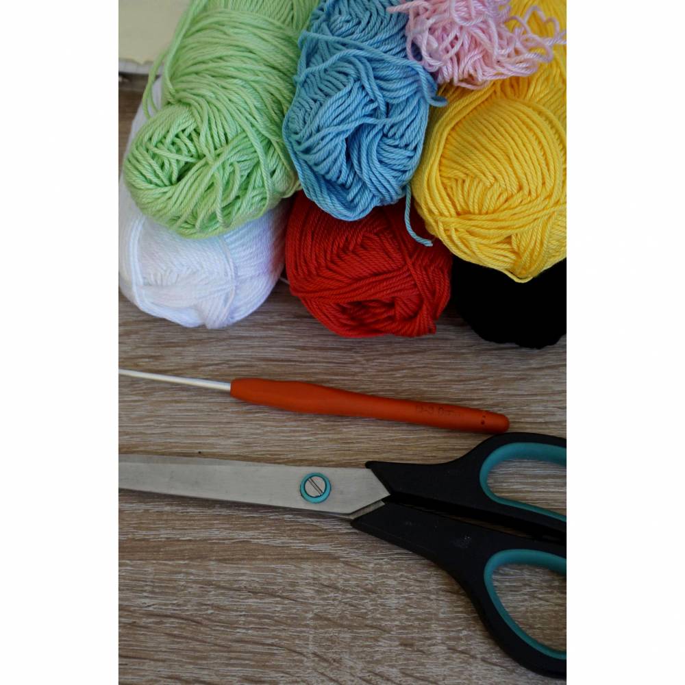 Häkelanleitung für den Marienkäfer Max mit Blume! Bild 10