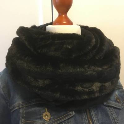 Warmer, kuscheliger Wickelschal * schwarz