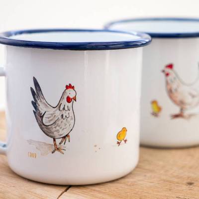 Emaille-Tasse Huhn mit Hühnern, Kücken und Spruch, Kindertasse zum Geburtstag, Personalisierbar