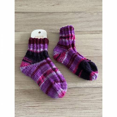 Handgestrickte Socken Gr. 22/23