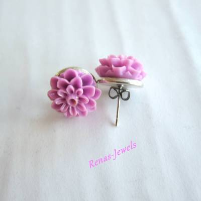 Ohrstecker Blume Chrysantheme pink silberfarben – Handgefertigte Ohrringe von Renas-Jewels