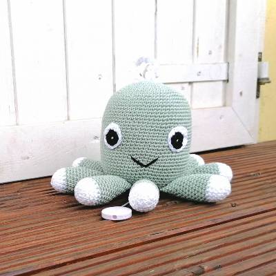 Spieluhr gehäkelt, Octopus, Reseda, Melodieauswahl, Wasserdicht, 100 % Baumwolle, Geschenk für Taufe, Weihnachten