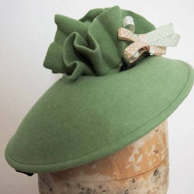 Fascinator aus Filz Grün