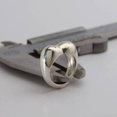 "MOM(M)A"  der Fingerring  für die "Allerliebste" 