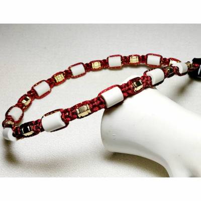EM-Keramik Halsband in Weinrot mit eingearbeiteten Goldfaden