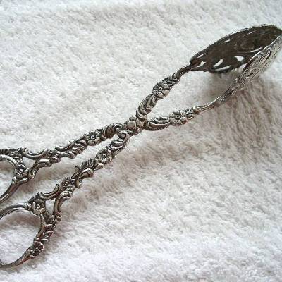 Vintage Alte Gebäckzange 100 Silber-Punze Rosedesign  aus den 60er Jahren