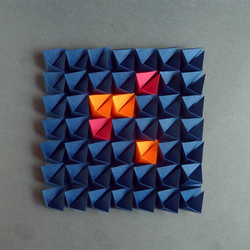 Light and shadow // Origami-Wandbild im Objektrahmen Bild 3
