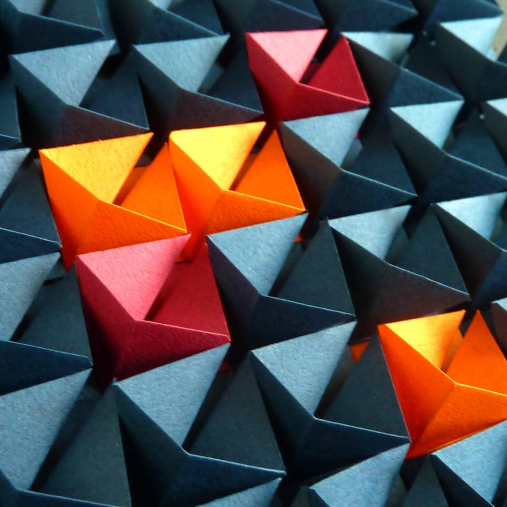 Light and shadow // Origami-Wandbild im Objektrahmen Bild 4