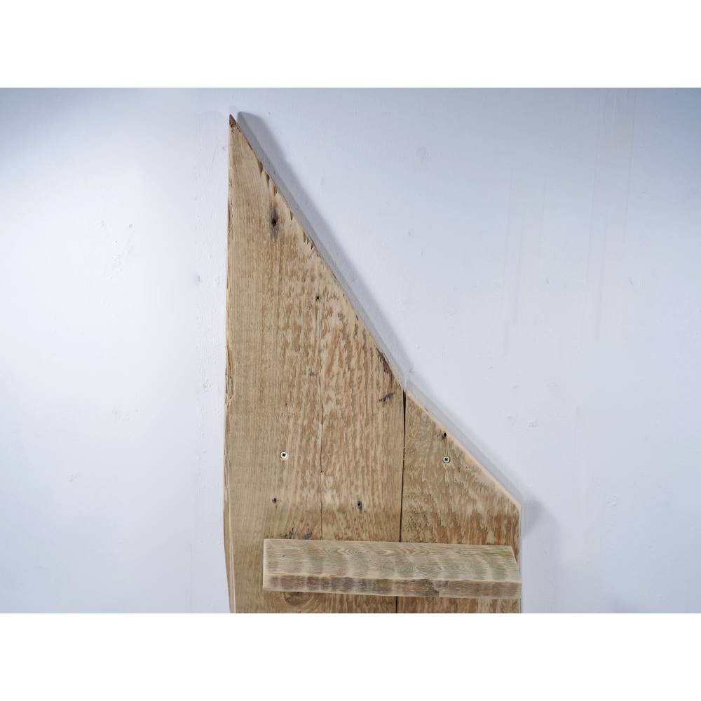 Regal aus Altholz, schlichtes Regal massives Bohlen, puristisches Design, Wandschmuck, Wohndeko, Möbel, nachhaltig, Wand Bild 8