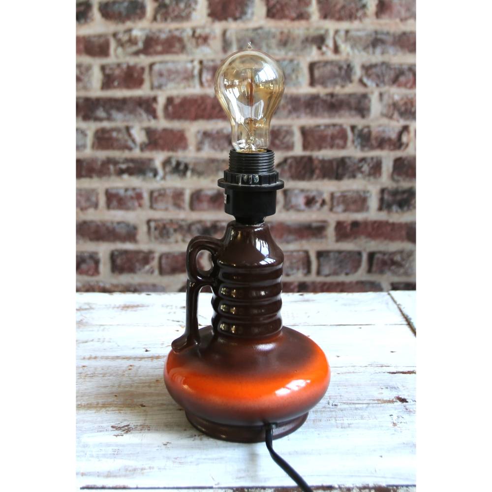70er Jahre Tischlampe mit Keramikfuß orange