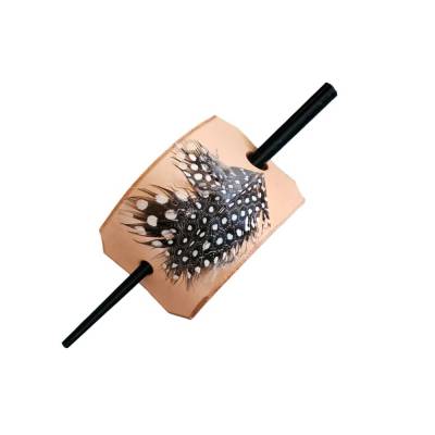 Handgefertigte Haarspange mit echten Perlhuhnfedern – Western Haarschmuck aus Vollleder (HS5)