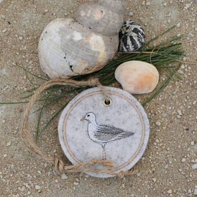 Woll Filz Anhänger, Button, Möwe, Geschenkanhänger, Taschenbaumler