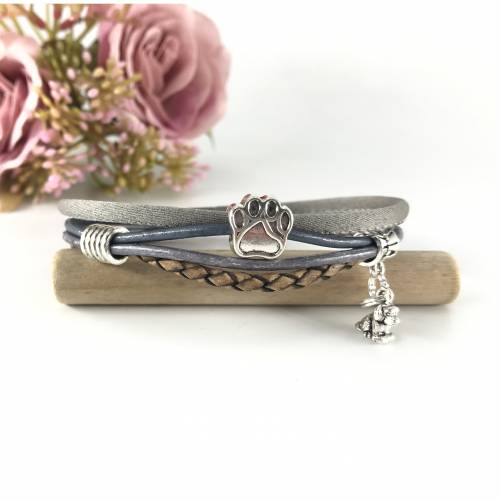 Armband mit Tierpfote und Hund in grau