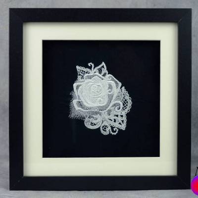 Bild “Baroque Rose” 